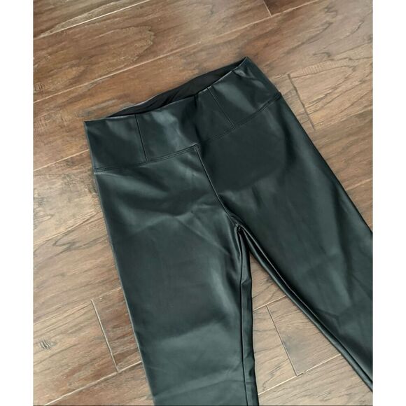 NWT Hunter & Brown Black Faux Leather Leggings Medium - Picture 4 of 6